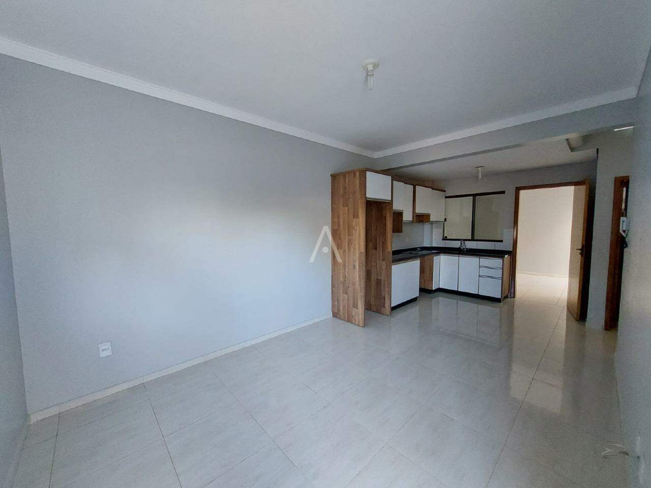 Sobrado para à venda no Bairro JARDIM GISELA em TOLEDO: 