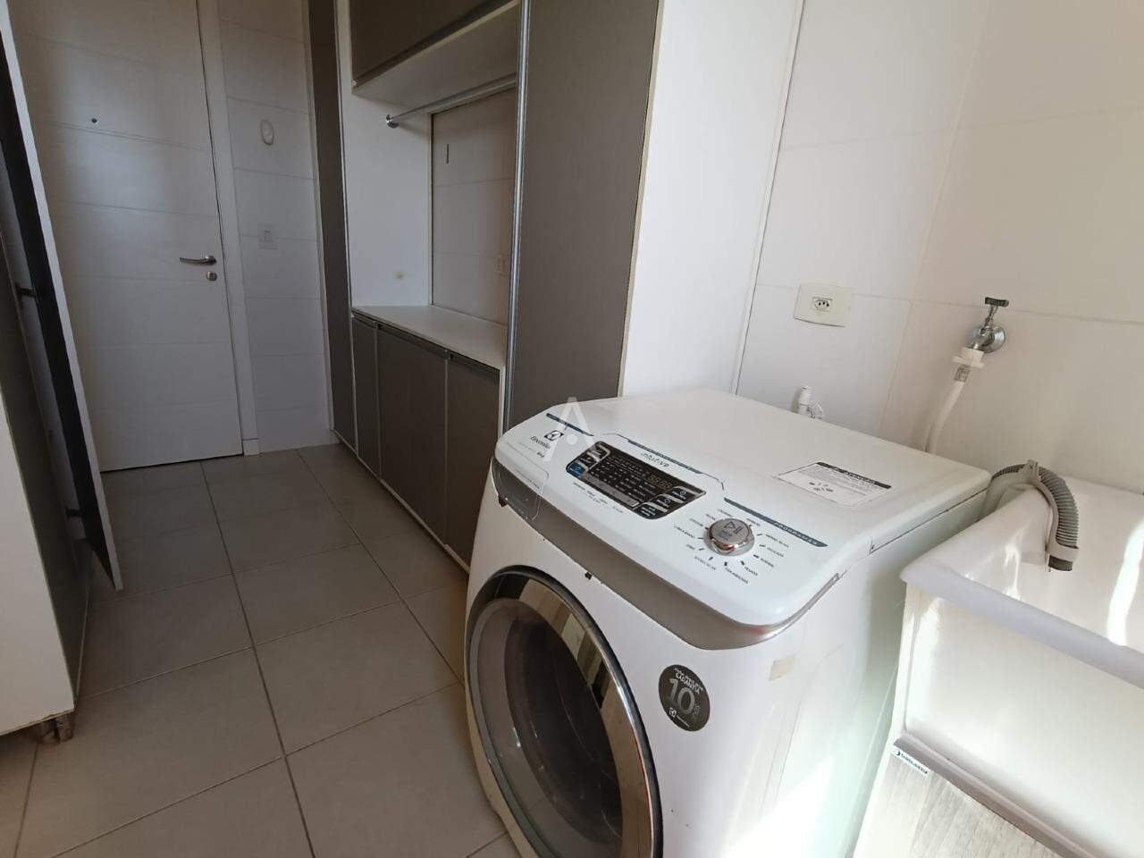 Apartamento para para aluguel no Bairro CENTRO em CASCAVEL: 