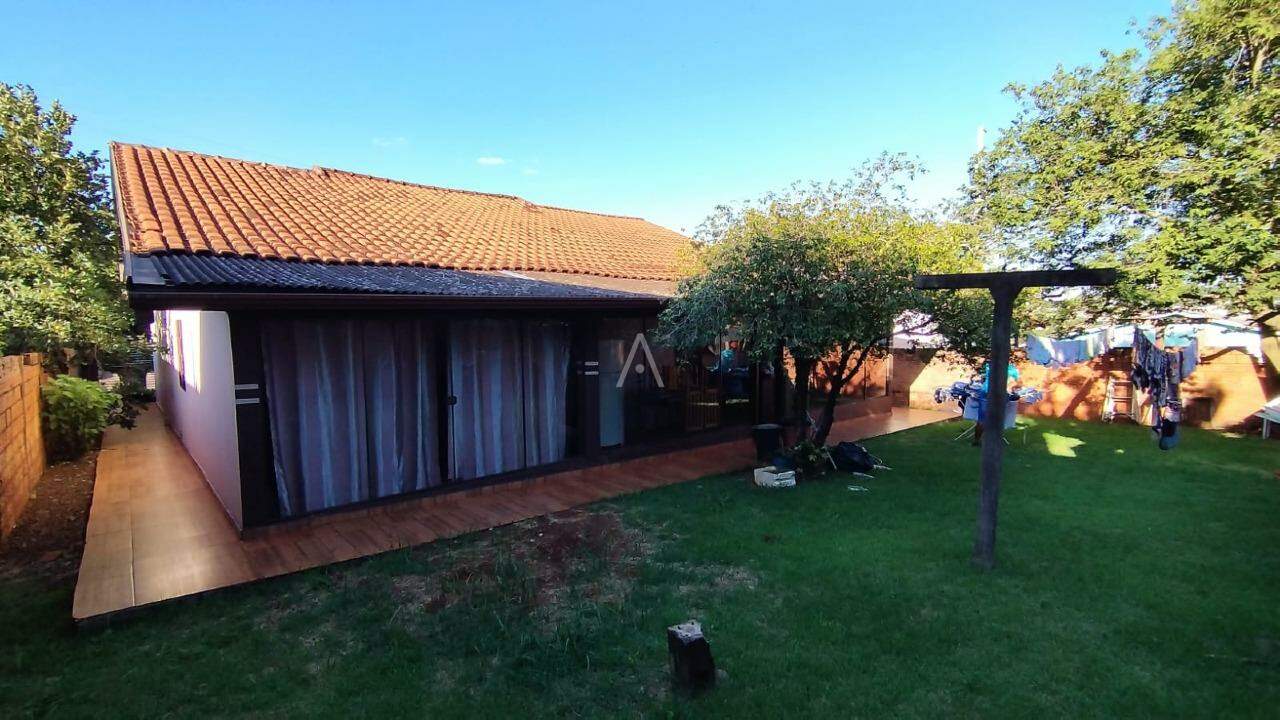 Casa Residencial para à venda no Bairro Vila Pioneiro em TOLEDO: 