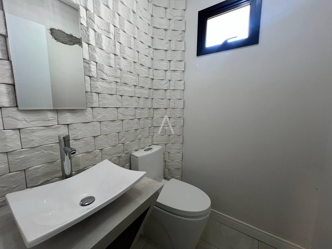 Sobrado para para aluguel no Bairro FAG em CASCAVEL: 