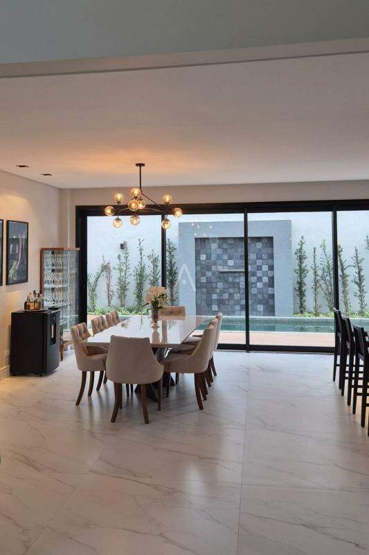 Sobrado para à venda no Bairro FAG em CASCAVEL: 