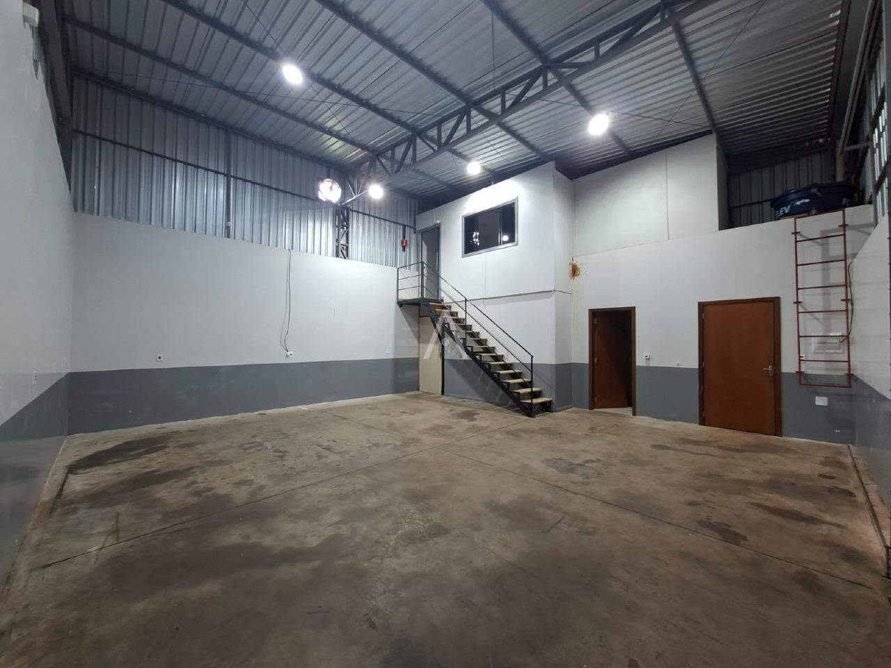 Barracão Comercial para para aluguel no Bairro BRASILIA em CASCAVEL:
