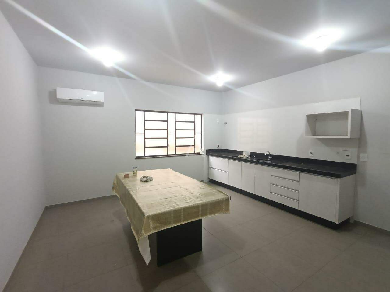 Barracão Comercial para para aluguel no Bairro CATARATAS em CASCAVEL: 