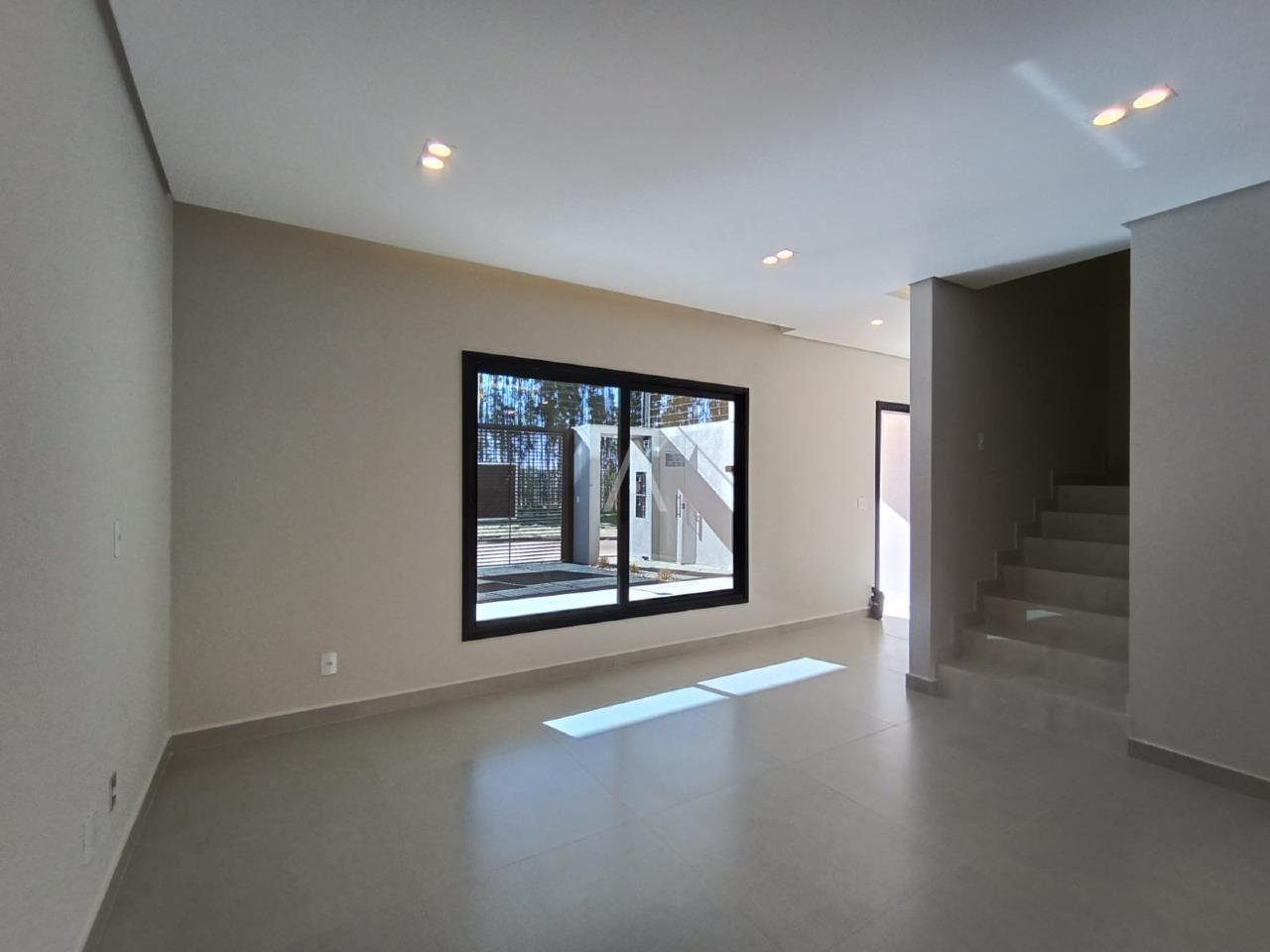 Sobrado para à venda no Bairro TROPICAL III em CASCAVEL: 