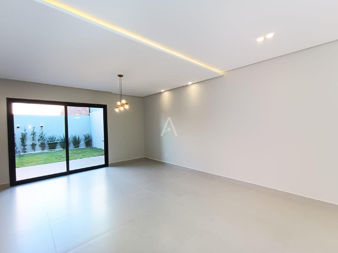 Sobrado para à venda no Bairro TROPICAL III em CASCAVEL: 