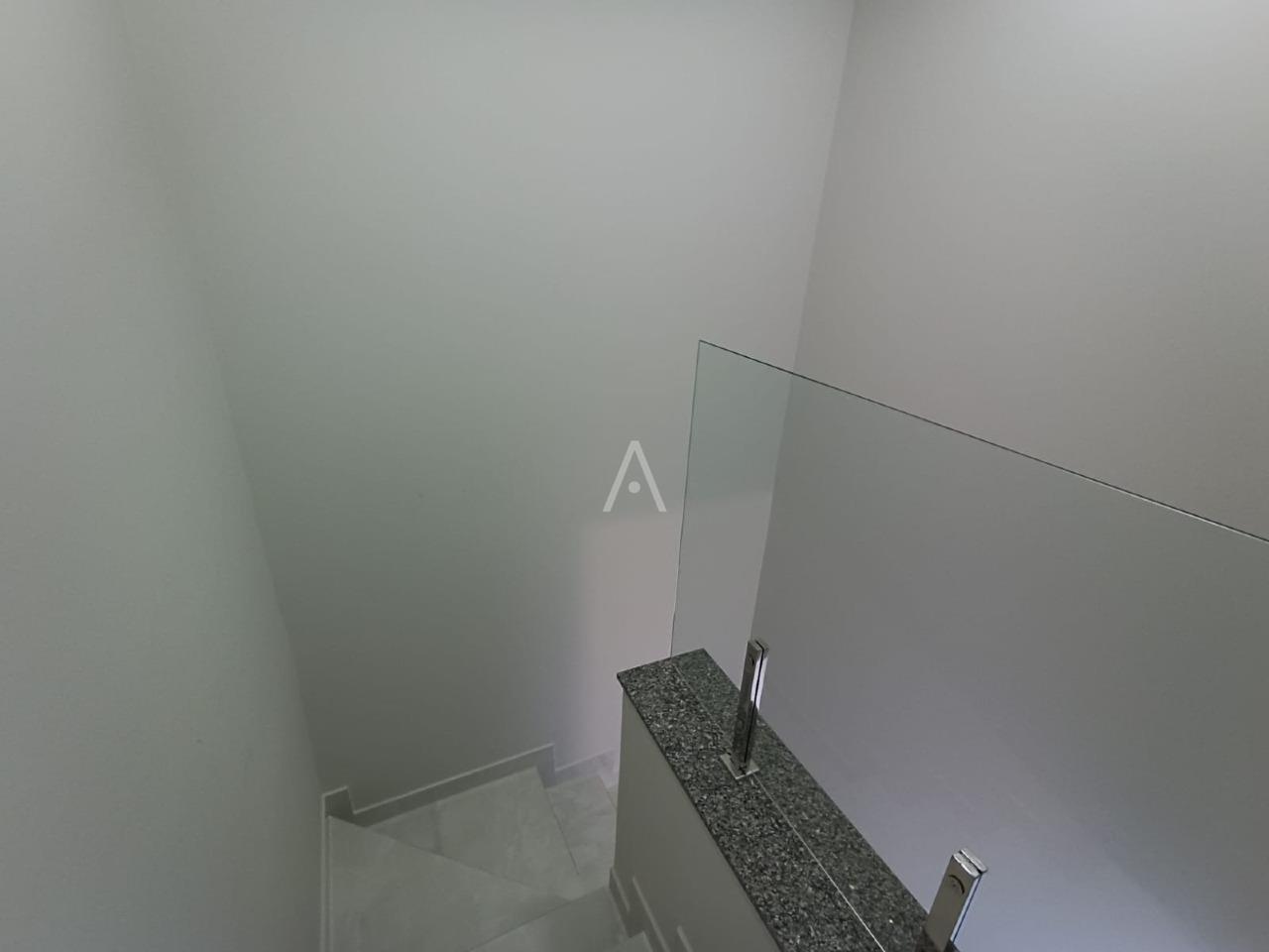 Sobrado para à venda no Bairro TROPICAL III em CASCAVEL: 