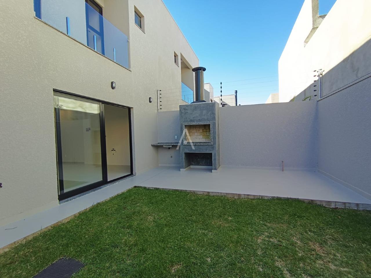 Sobrado para à venda no Bairro TROPICAL III em CASCAVEL: 