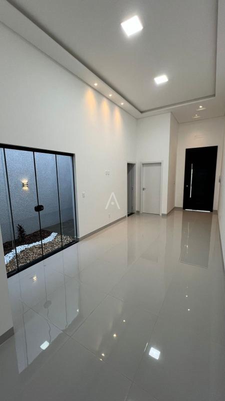 Casa Residencial para à venda no Bairro SANTA CRUZ em CASCAVEL: 