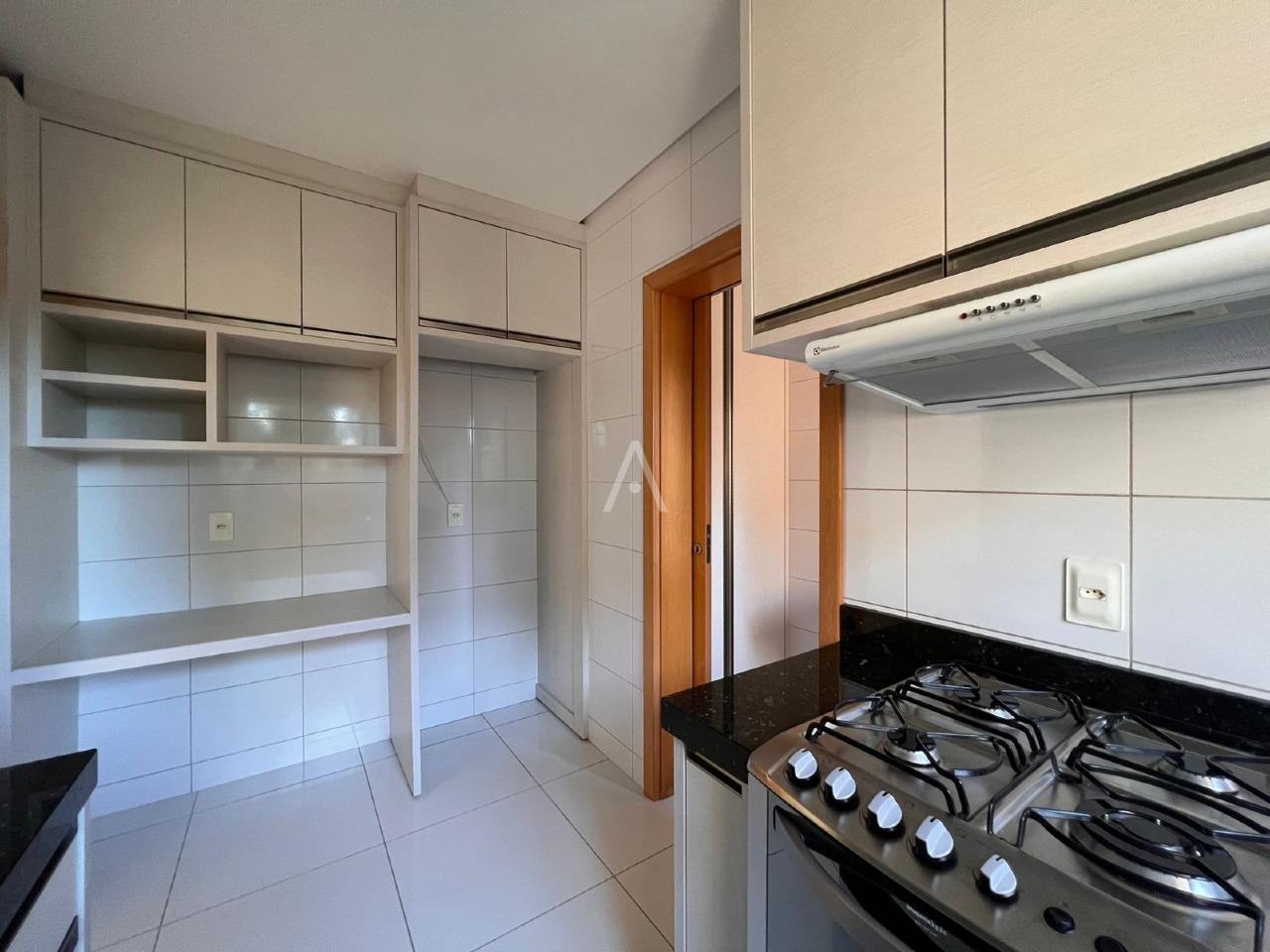 Apartamento para para aluguel no Bairro CENTRO em CASCAVEL: