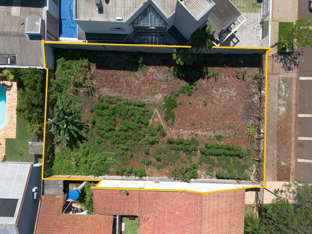 Terreno para à venda no Bairro UNIVERSITARIO em CASCAVEL: