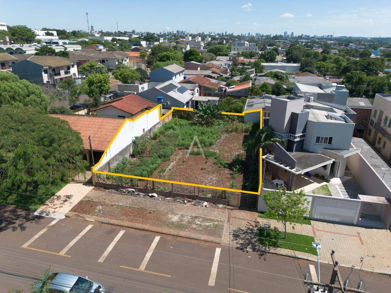 Terreno para à venda no Bairro UNIVERSITARIO em CASCAVEL: