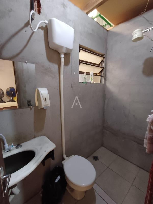 Casa Residencial para à venda no Bairro SANTA FELICIDADE em CASCAVEL: