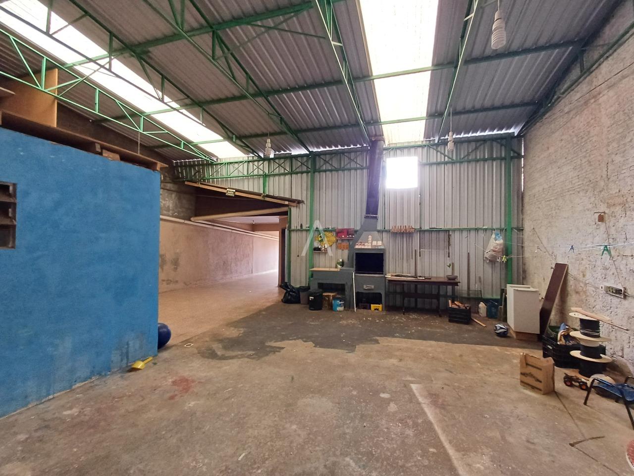 Casa Residencial para à venda no Bairro SANTA FELICIDADE em CASCAVEL: