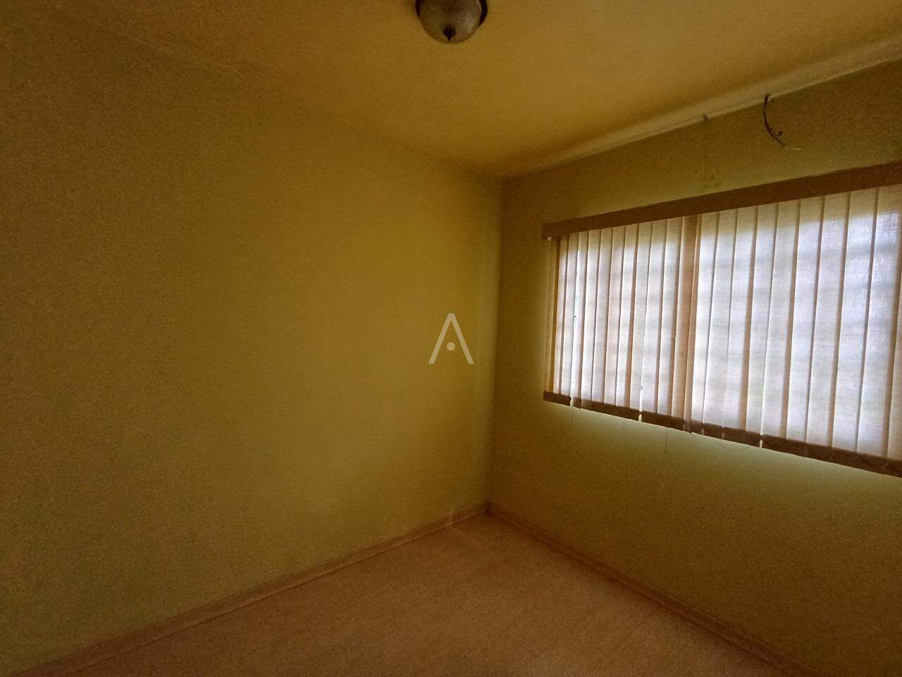 Casa Residencial para à venda no Bairro NEVA em CASCAVEL: 
