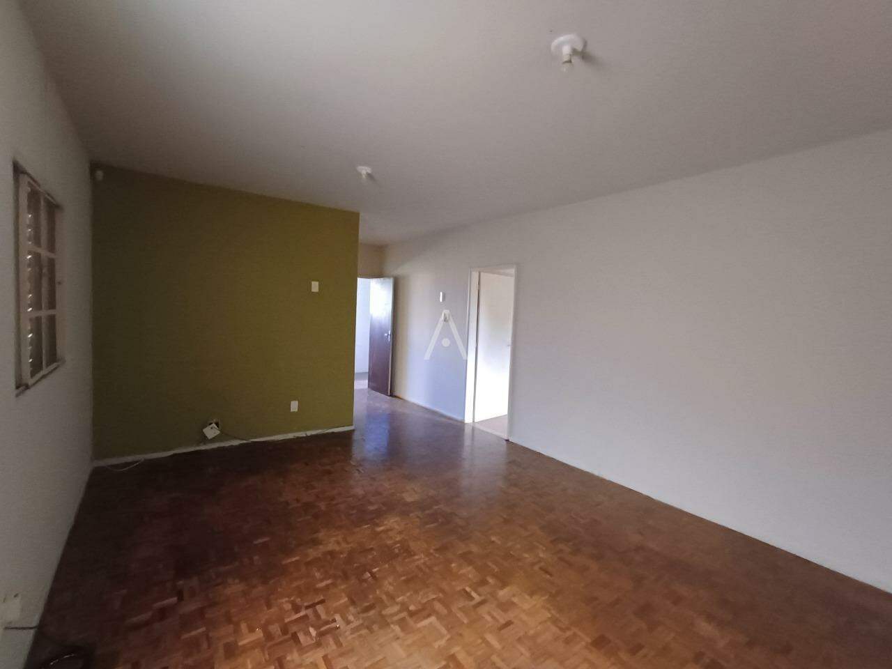 Casa Residencial para à venda no Bairro NEVA em CASCAVEL: 