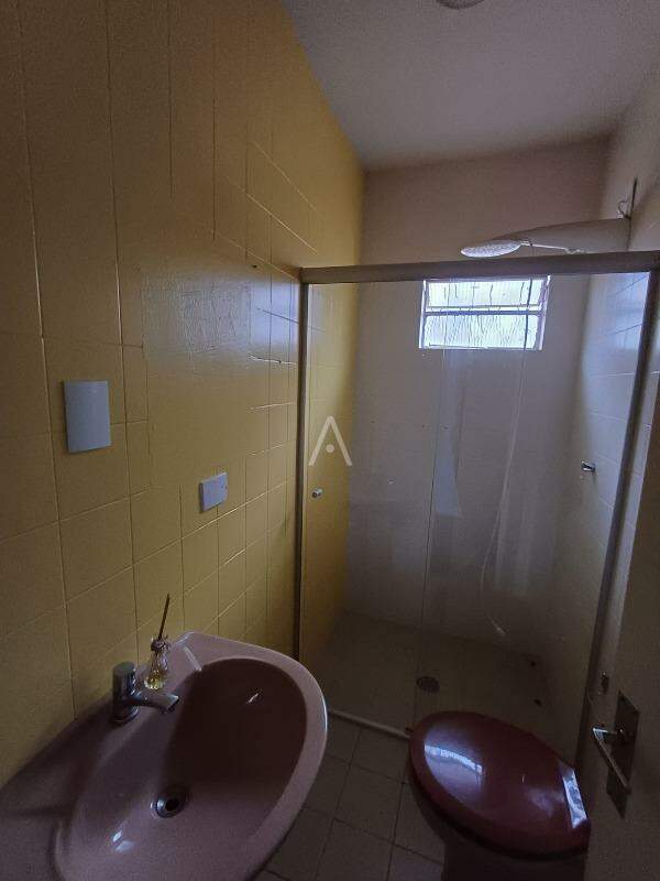 Casa Residencial para à venda no Bairro NEVA em CASCAVEL: 