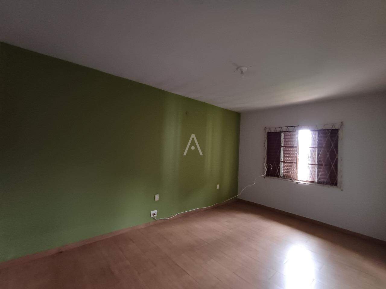 Casa Residencial para à venda no Bairro NEVA em CASCAVEL: 