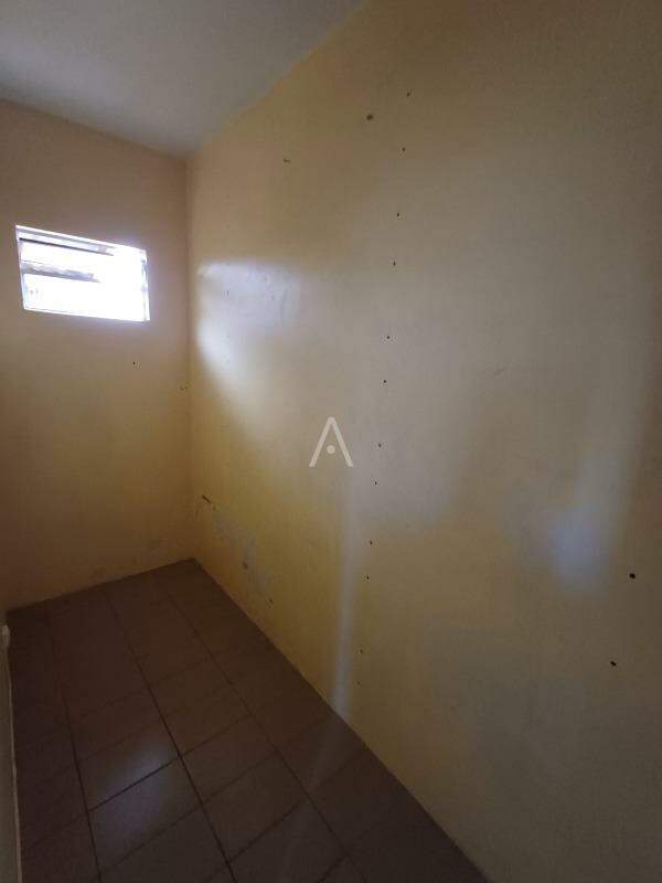 Casa Residencial para à venda no Bairro NEVA em CASCAVEL: 