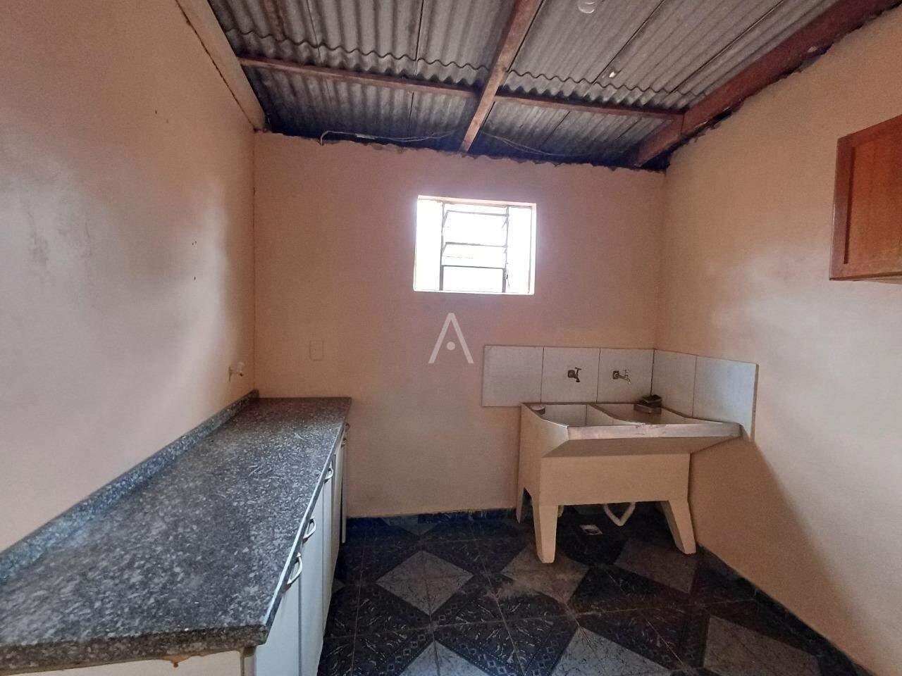 Casa Residencial para para aluguel no Bairro BRASILIA em CASCAVEL: