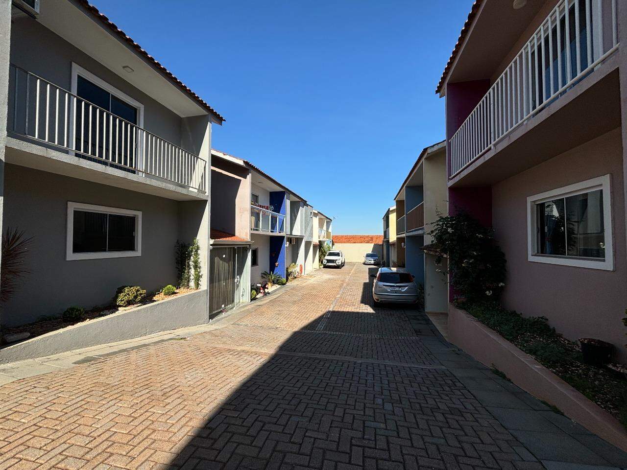 Sobrado para para aluguel no Bairro CANADA em CASCAVEL: 