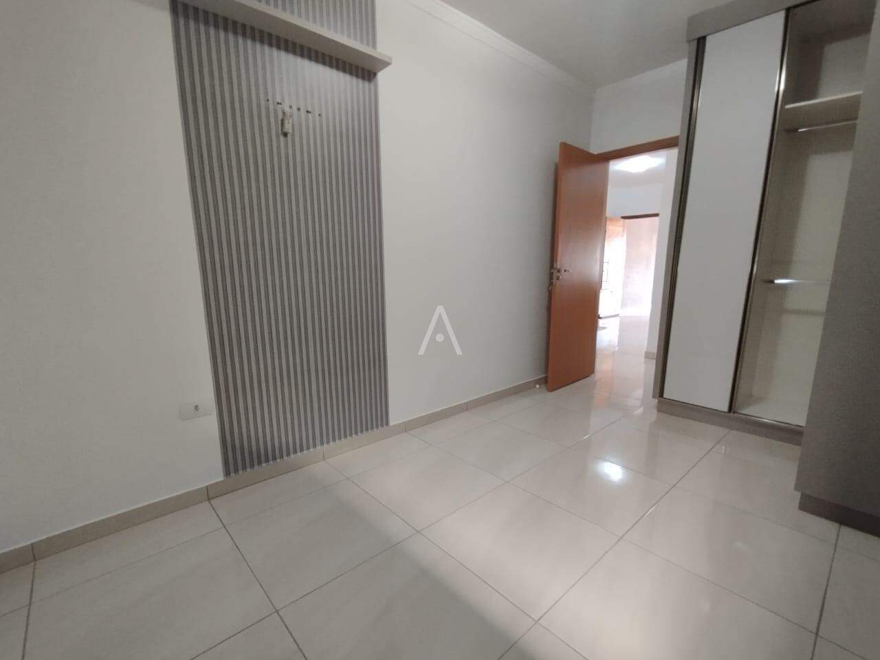 Casa Residencial para para aluguel no Bairro MORUMBI em CASCAVEL: