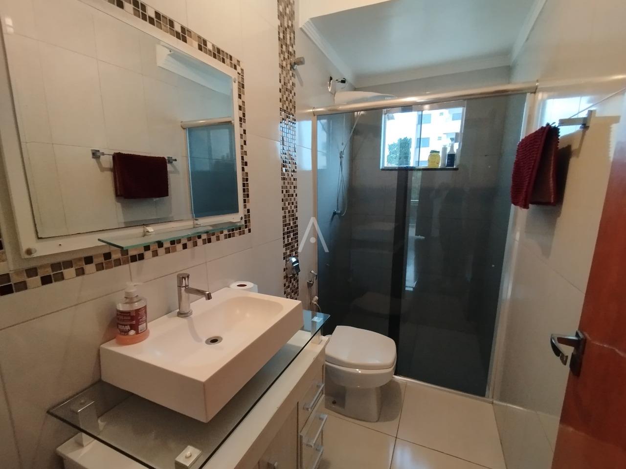 Sobrado para à venda no Bairro SAO CRISTOVAO em CASCAVEL: BANHEIRO SOCIAL 02