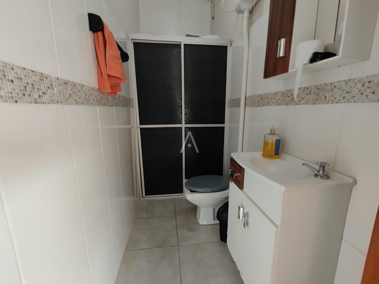 Sobrado para à venda no Bairro SAO CRISTOVAO em CASCAVEL: BANHEIRO ÁREA DE LAZER