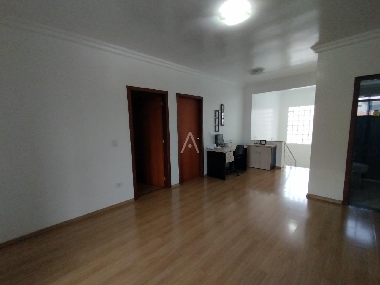 Sobrado para à venda no Bairro SAO CRISTOVAO em CASCAVEL: HALL PISO SUPERIRO