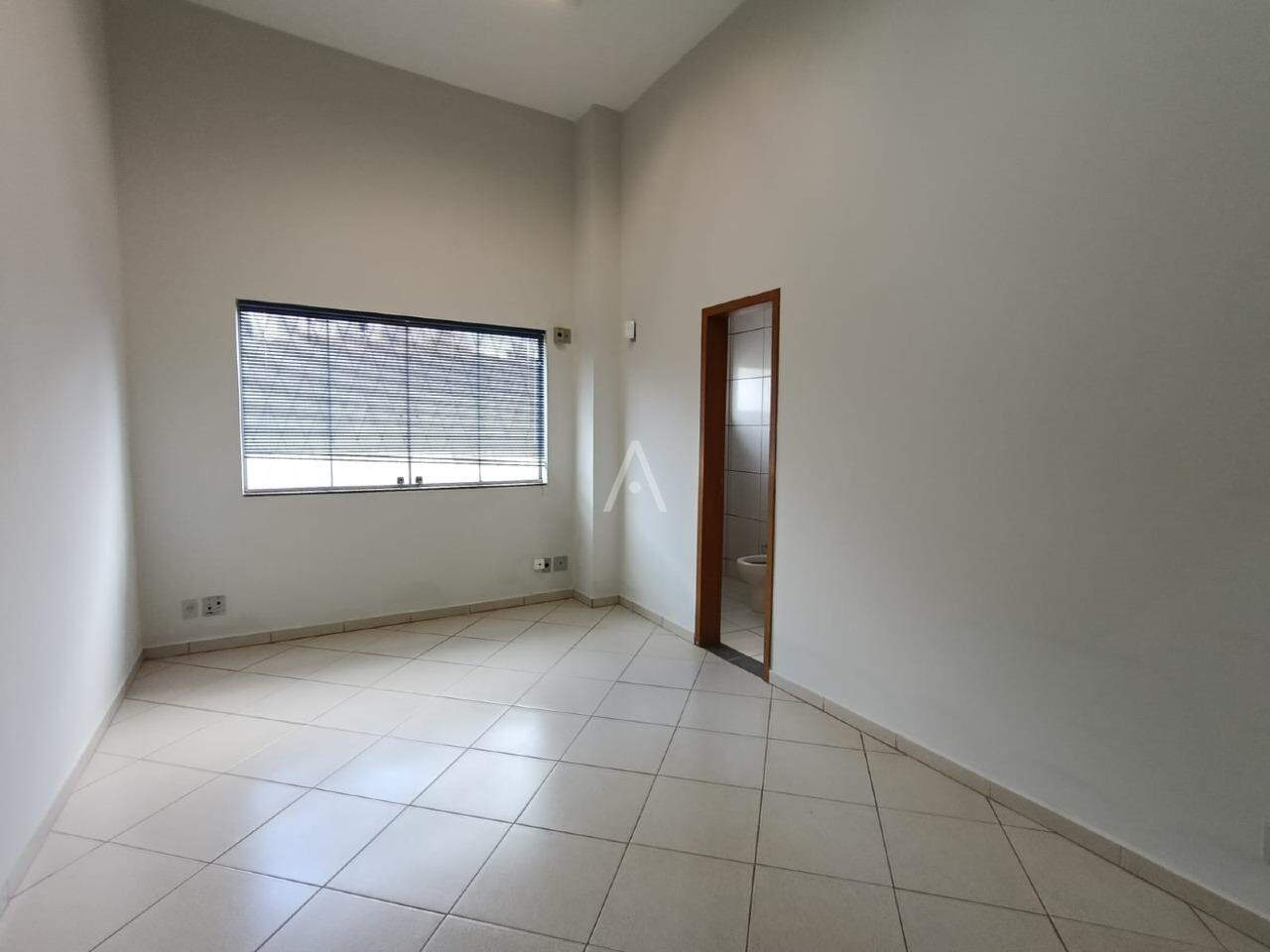 Sala Comercial para para aluguel no Bairro COQUEIRAL em CASCAVEL: 