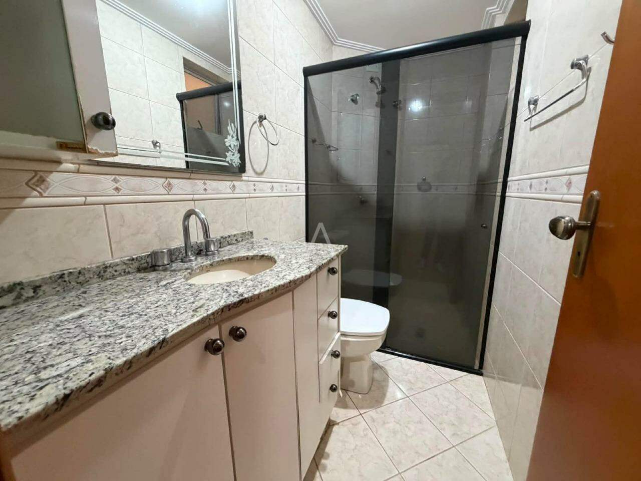 Apartamento para para aluguel no Bairro CENTRO em CASCAVEL: