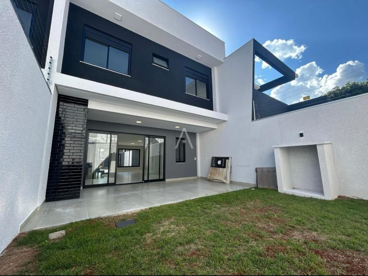 Sobrado para à venda no Bairro COUNTRY em CASCAVEL: 