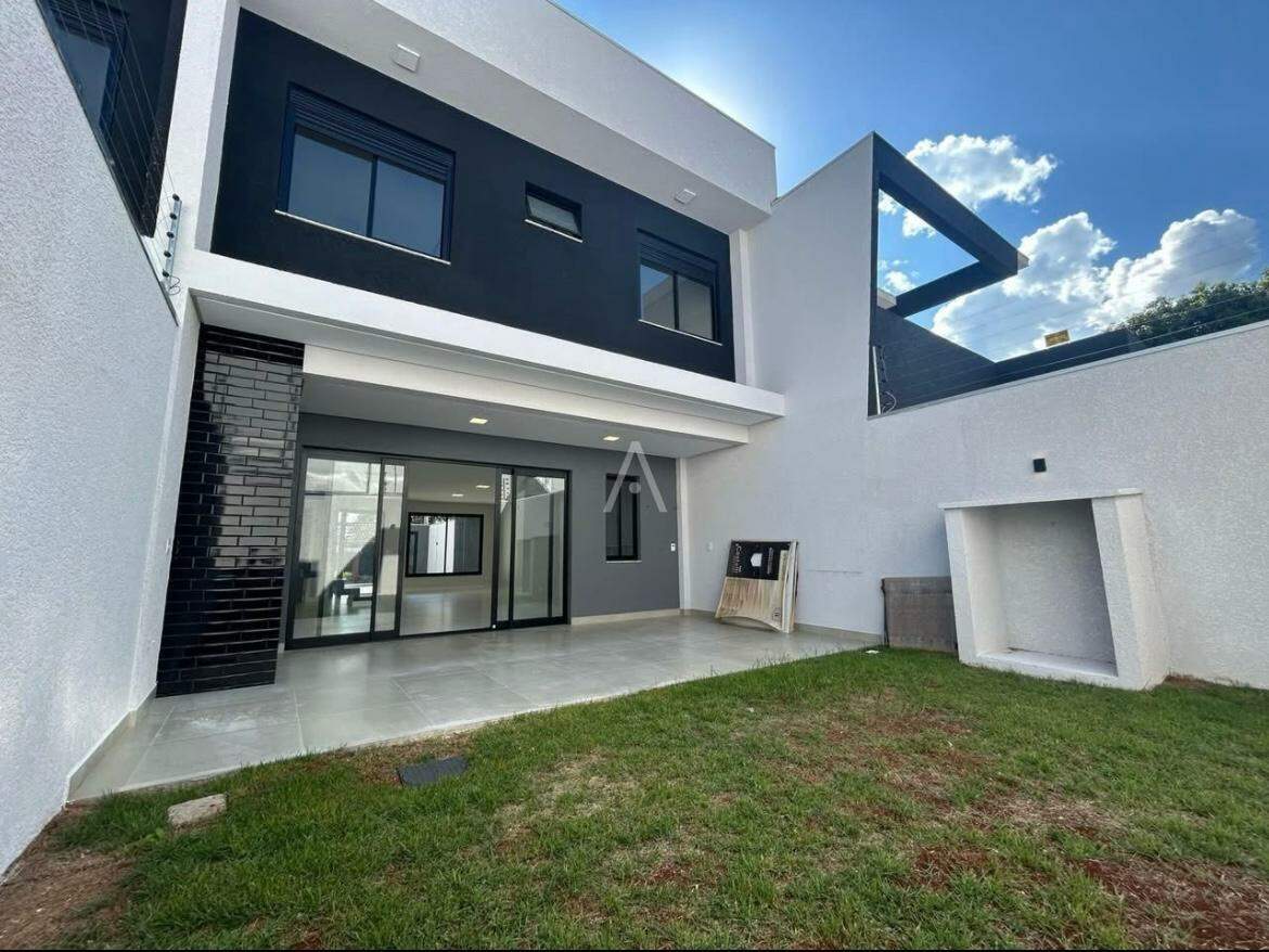 Sobrado para à venda no Bairro COUNTRY em CASCAVEL: 