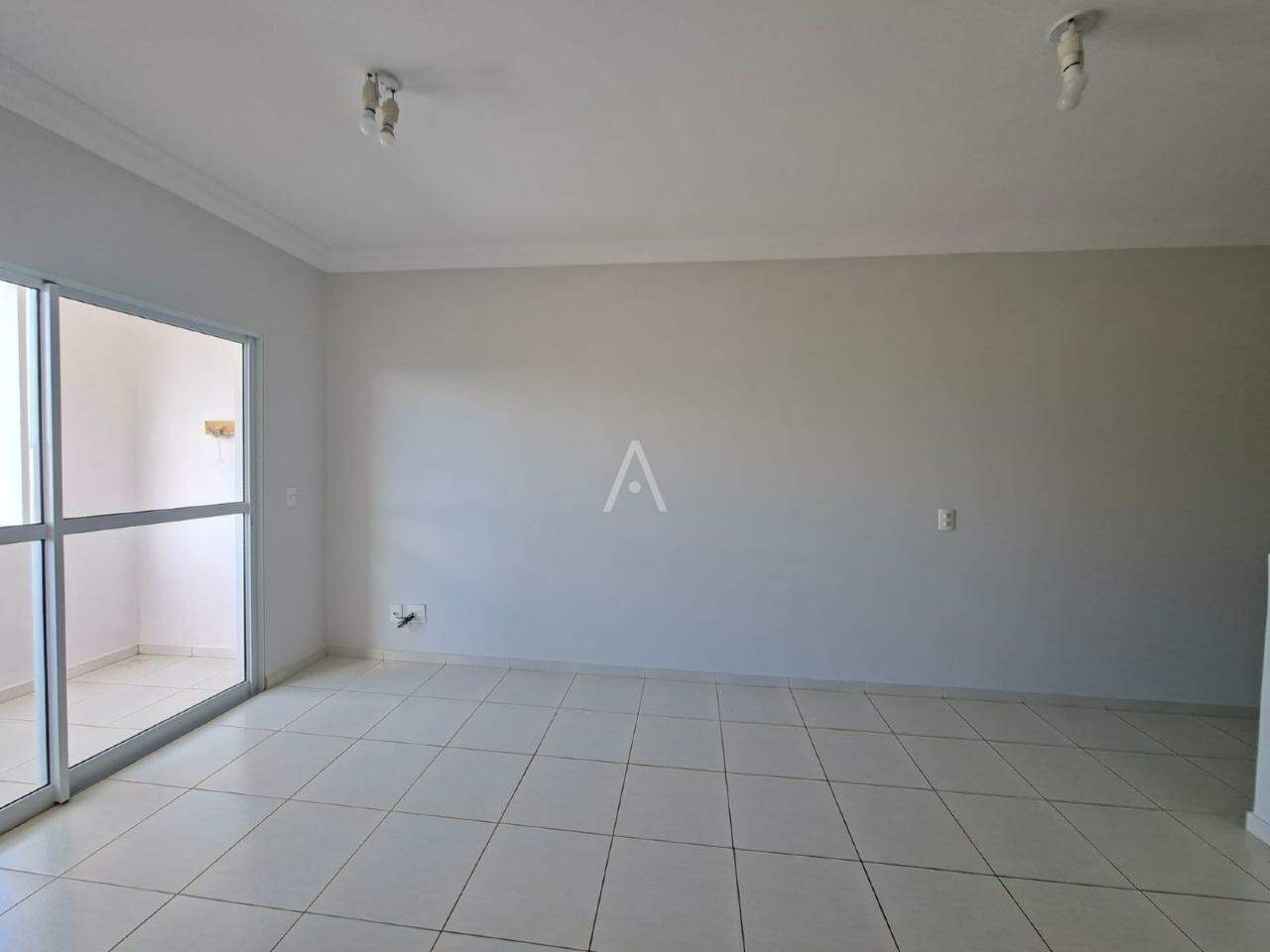 Apartamento para para aluguel no Bairro UNIVERSITARIO em CASCAVEL: