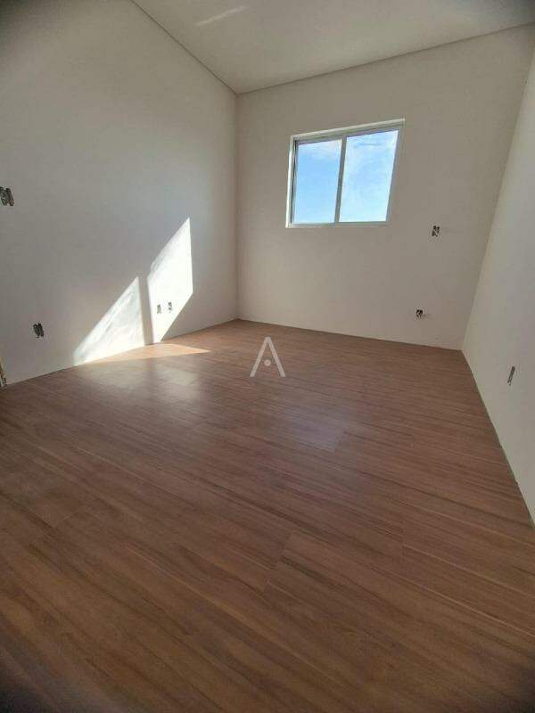 Apartamento para à venda no Bairro VILA INDUSTRIAL em TOLEDO:
