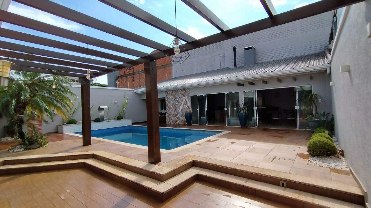 Sobrado para à venda no Bairro JARDIM PORTO ALEGRE em TOLEDO:
