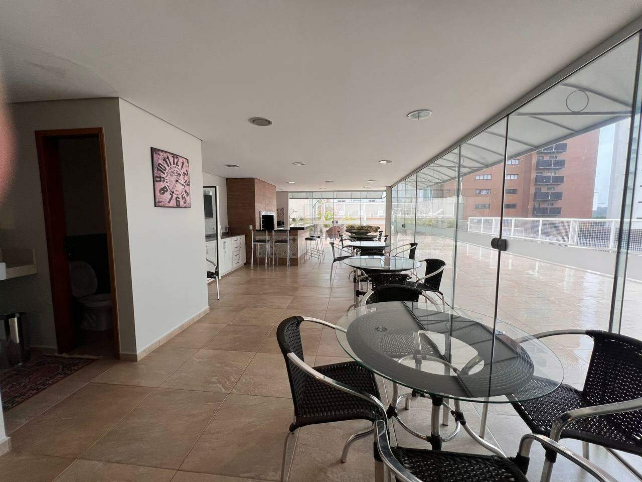 Apartamento para à venda no Bairro CENTRO em CASCAVEL: