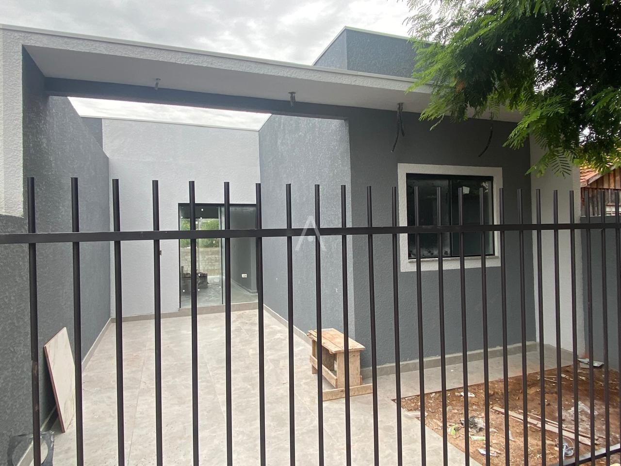 Casa Residencial para à venda no Bairro Vila Pioneiro em TOLEDO: 