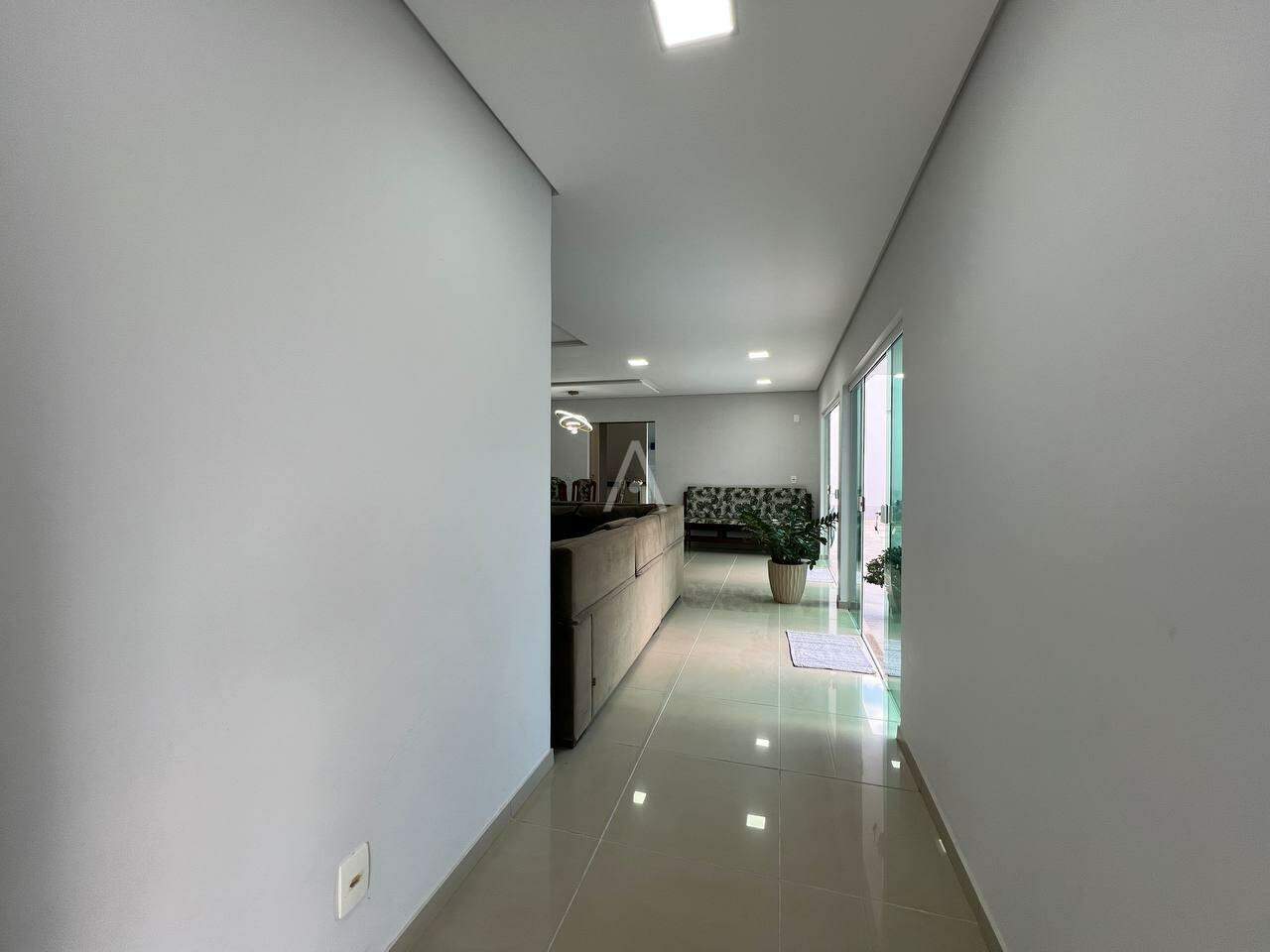 Casa Residencial para à venda no Bairro PACAEMBU em CASCAVEL: 