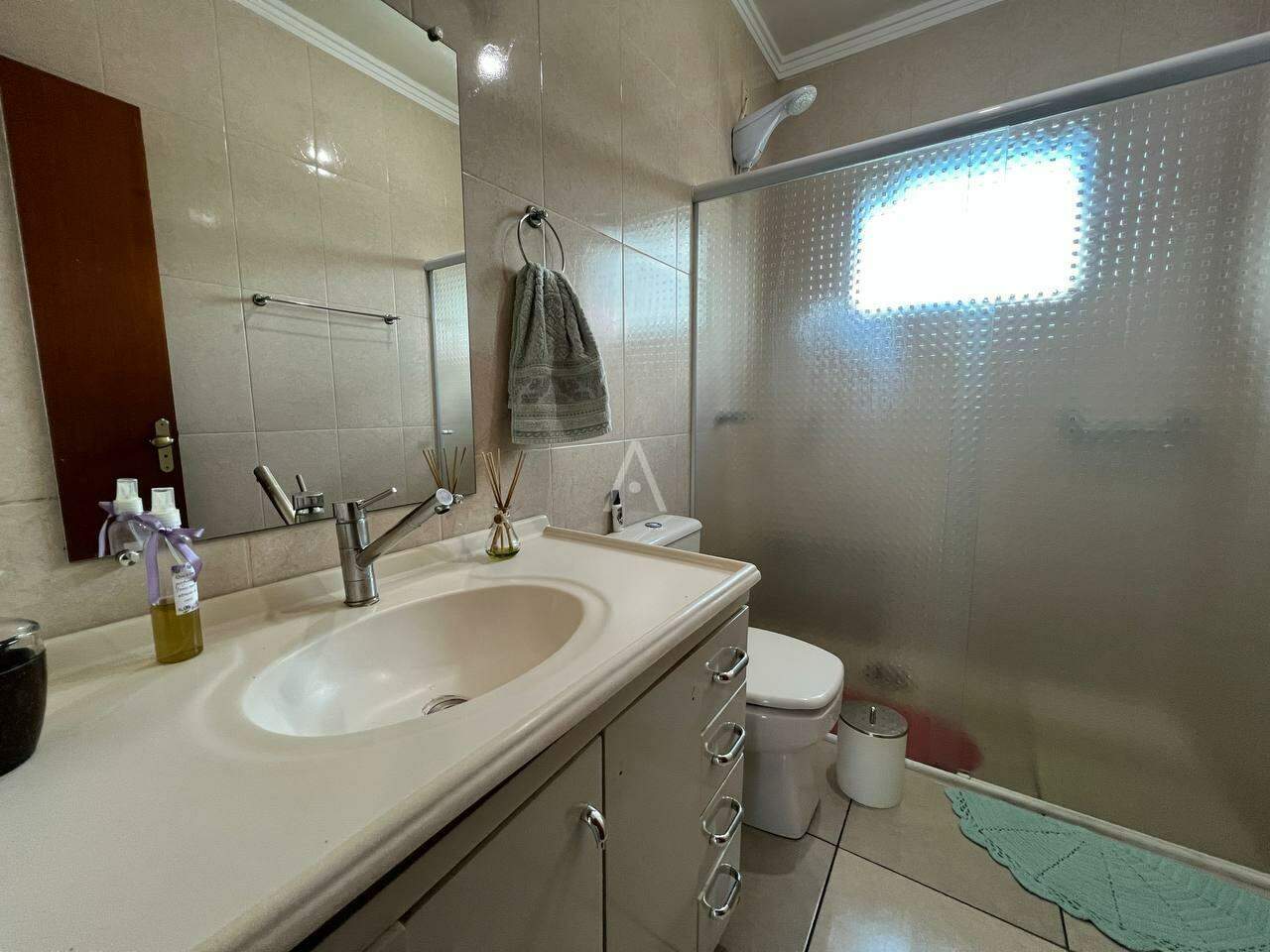 Casa Residencial para à venda no Bairro PACAEMBU em CASCAVEL: 