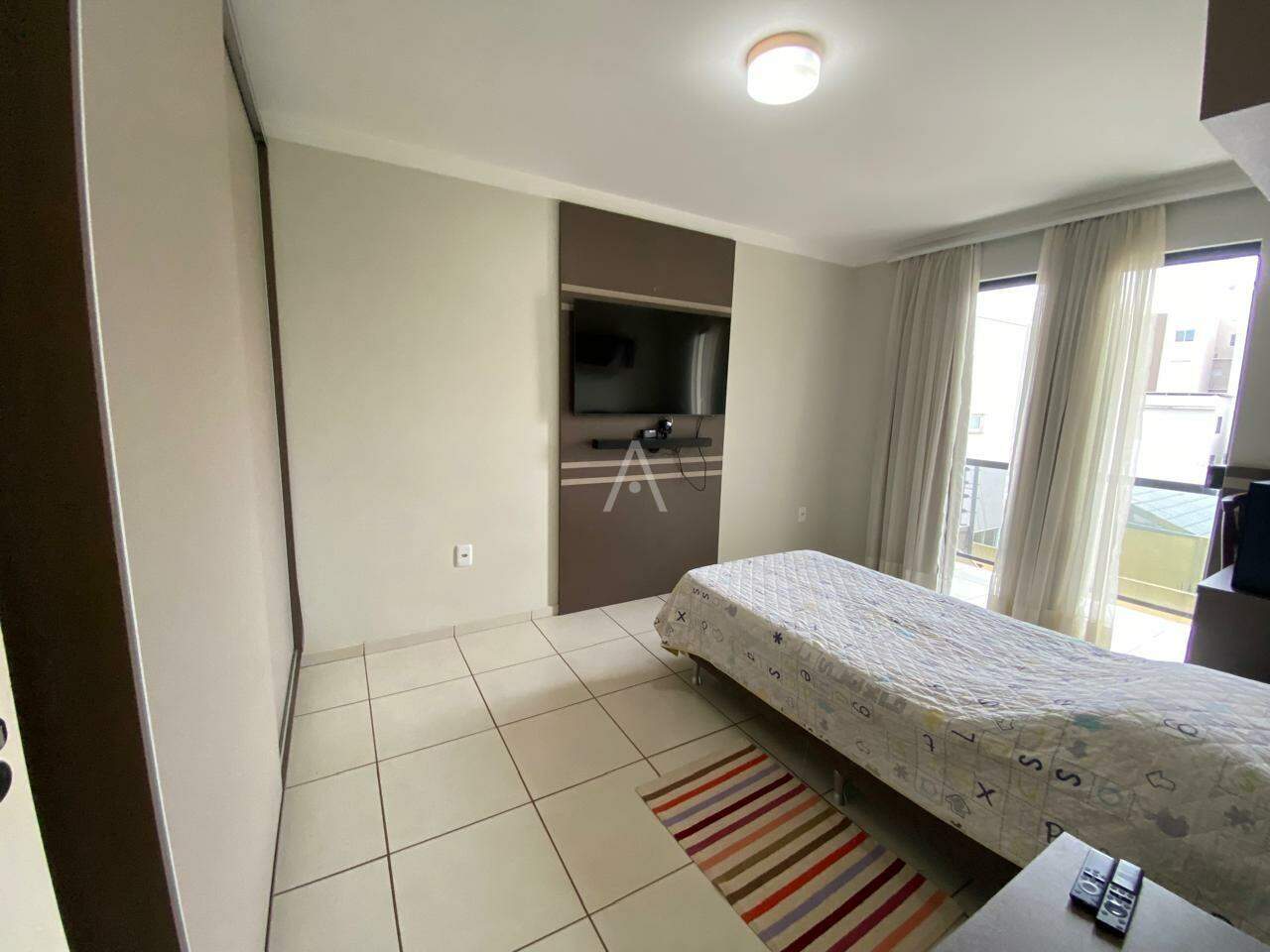 Sobrado para à venda no Bairro CANCELLI em CASCAVEL: