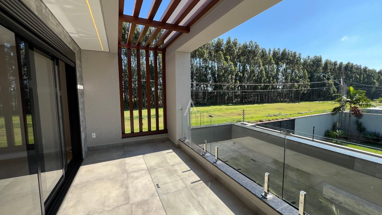 Sobrado para à venda no Bairro TROPICAL III em CASCAVEL: 