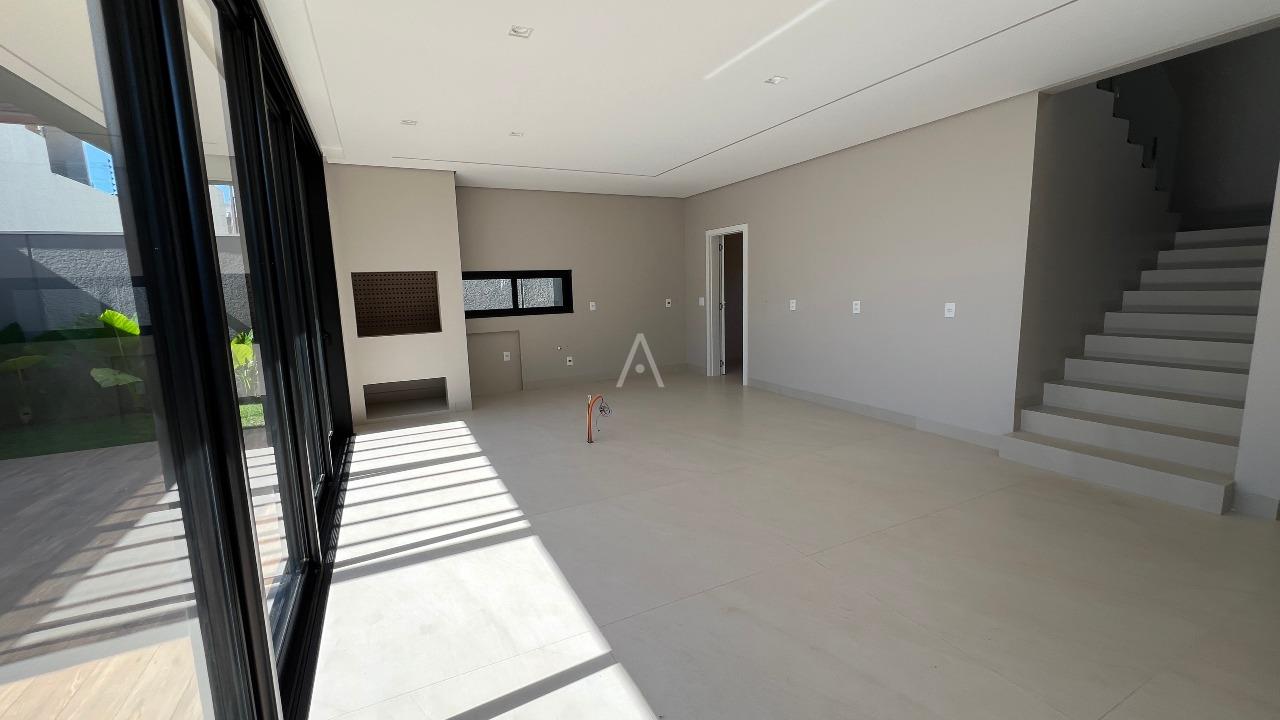 Sobrado para à venda no Bairro TROPICAL III em CASCAVEL: 