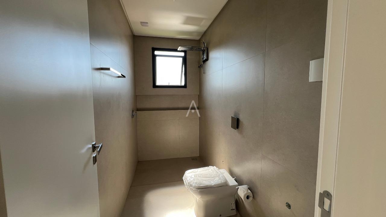 Sobrado para à venda no Bairro TROPICAL III em CASCAVEL: 