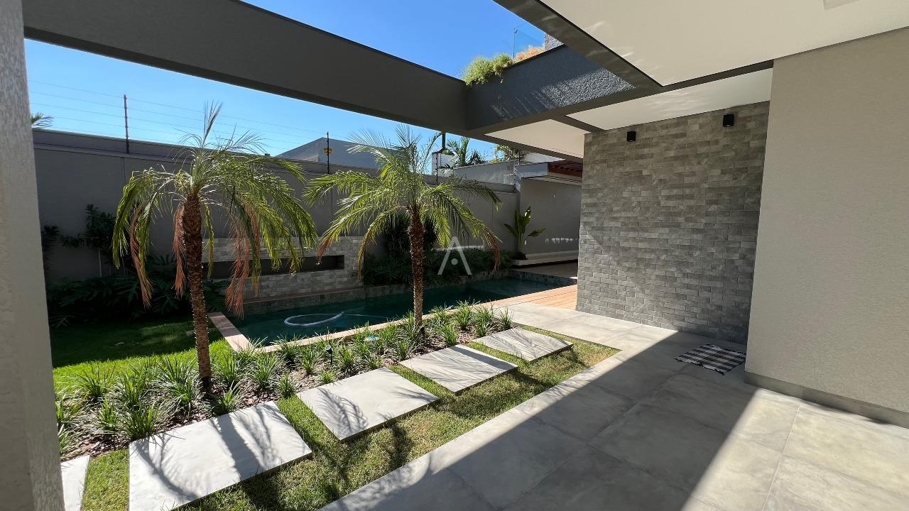 Sobrado para à venda no Bairro TROPICAL III em CASCAVEL: 