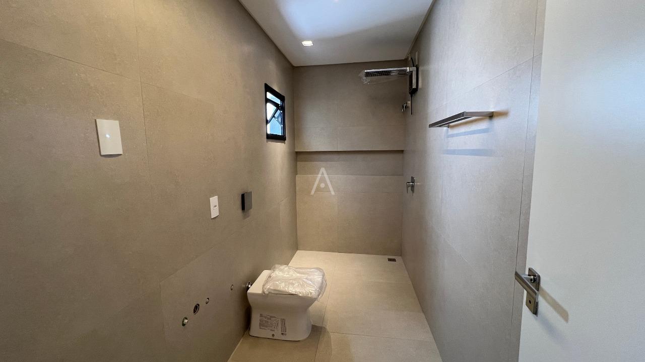 Sobrado para à venda no Bairro TROPICAL III em CASCAVEL: 