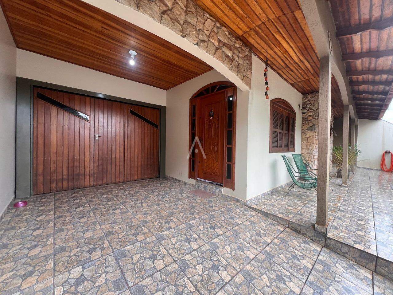Casa Residencial para à venda no Bairro ALTO ALEGRE em CASCAVEL: 