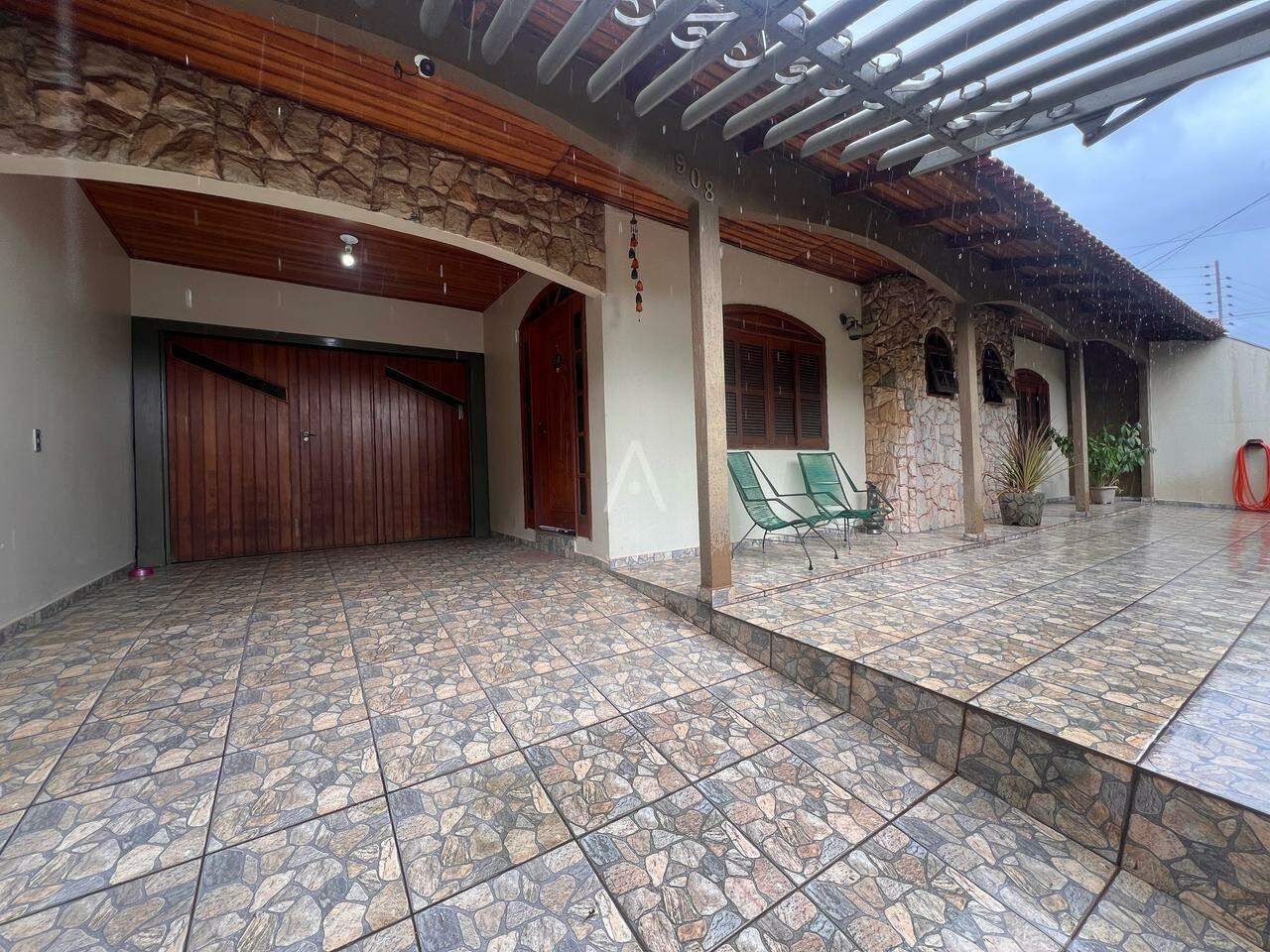 Casa Residencial para à venda no Bairro ALTO ALEGRE em CASCAVEL: 