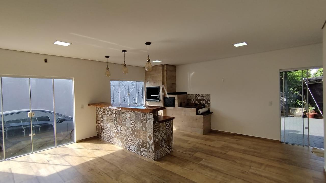 Casa Residencial para à venda no Bairro JARDIM PARIZZOTTO em TOLEDO: 