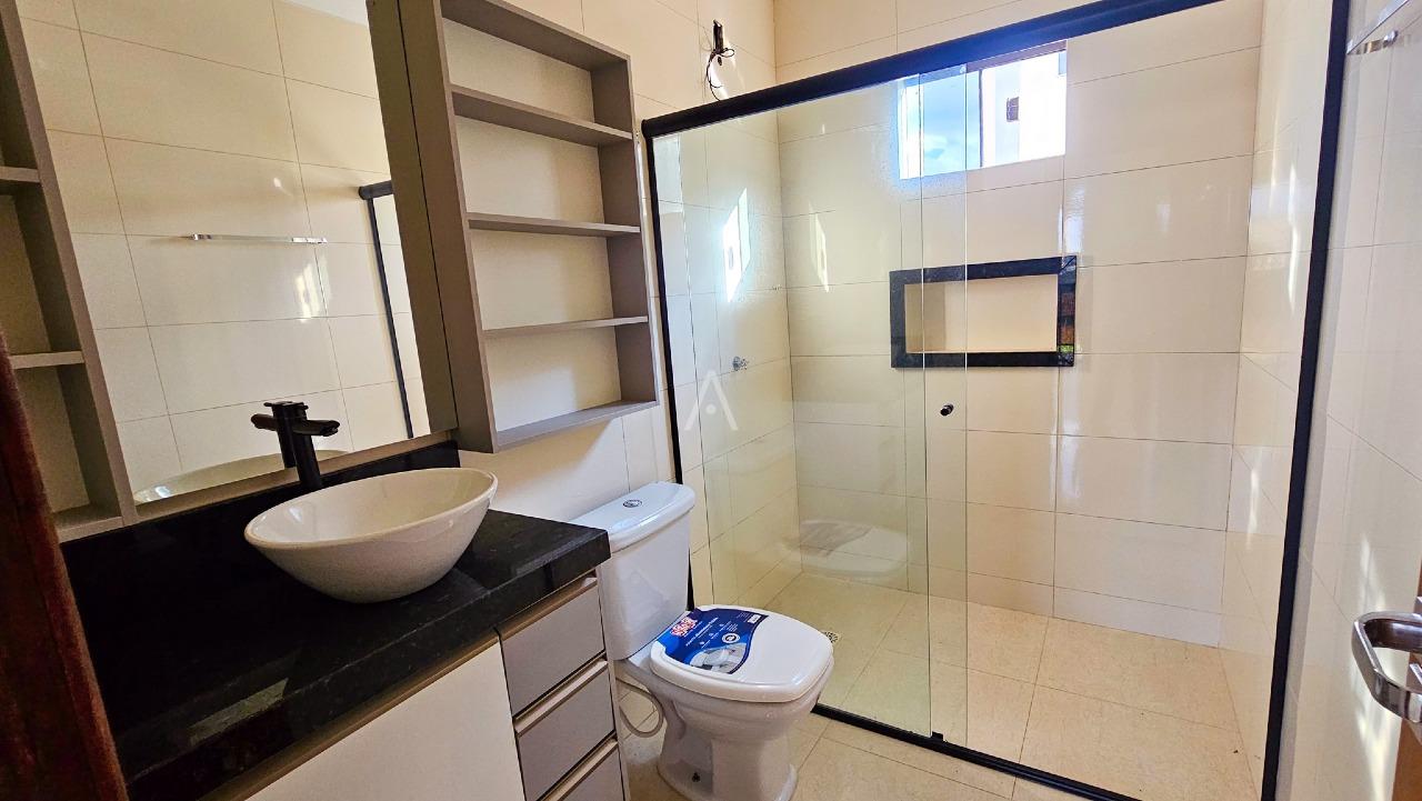 Sobrado para à venda no Bairro FAG em CASCAVEL: