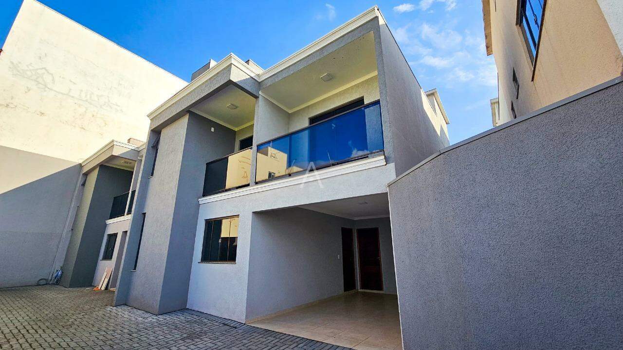 Sobrado para à venda no Bairro FAG em CASCAVEL: 